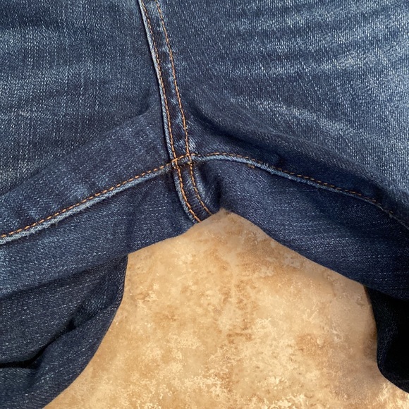 Blank NYC Mid Rise Skinny Jeans - Picture 10 of 10